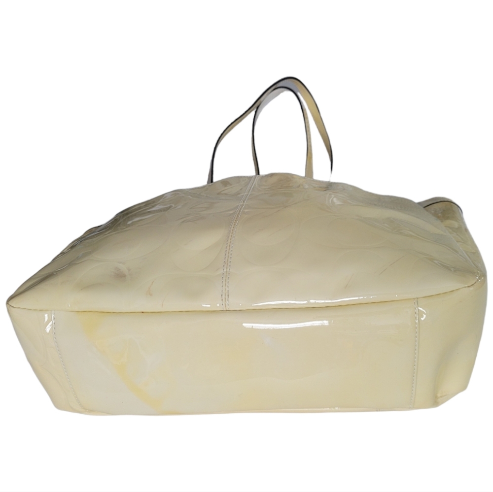 Coach Shoulder bag. Zip closure. - Picture 4 of 15